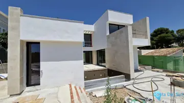 4 bedroom House for Sale in Nueva Andalucía-54264