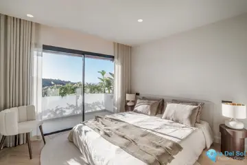 4 bedroom Apartment for Sale in La Quinta-54590