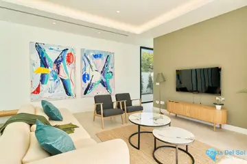 5 bedroom House for Sale in Estepona-54716