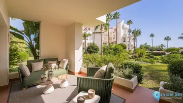 3 bedroom Apartment for Sale in New Golden Mile-54844