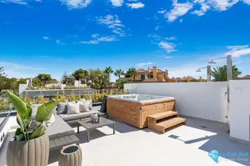 5 bedroom House for Sale in Puerto Banús