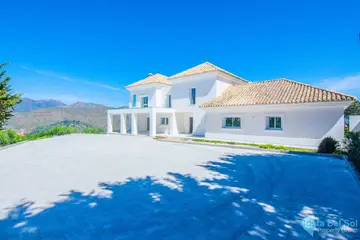 4 bedroom House for Sale in Marbella