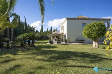 5 bedroom House for Sale in Nueva Andalucía-55091