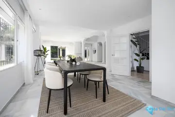 5 bedroom House for Sale in Nueva Andalucía-55096