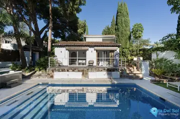 6 bedroom House for Sale in Marbella-55246