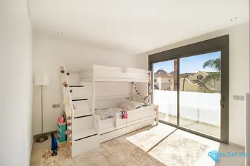 5 bedroom House for Sale in Marbella-55315