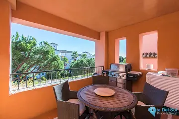 3 bedroom Apartment for Sale in Marbella-11283