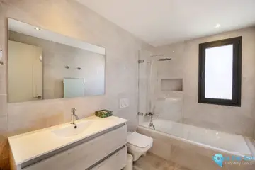 5 bedroom House for Sale in The Golden Mile-55327