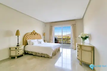 6 bedroom House for Sale in La Cala Golf-55341