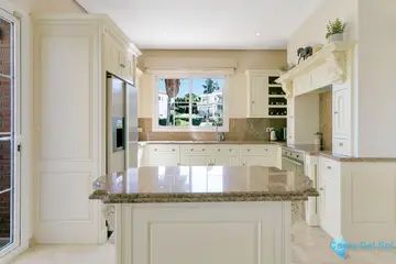 6 bedroom House for Sale in La Cala Golf-55333