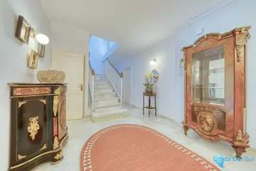 6 bedroom House for Sale in Nueva Andalucía-55559