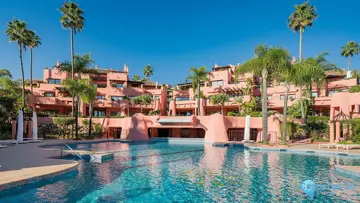 3 bedroom Apartment for Sale in New Golden Mile-55764