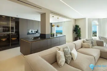 4 bedroom Apartment for Sale in Marbella-55790