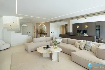 4 bedroom Apartment for Sale in Marbella-55791