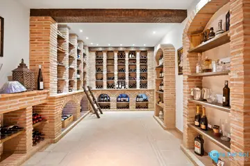 6 bedroom House for Sale in Benahavís-56010