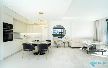 4 bedroom House for Sale in The Golden Mile-56140