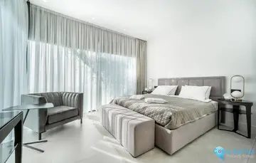 4 bedroom House for Sale in The Golden Mile-56142