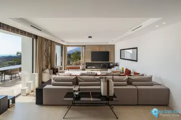 4 bedroom House for Sale in El Rosario-56153