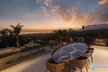 4 bedroom House for Sale in El Rosario-56145