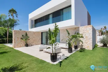 6 bedroom House for Sale in San Pedro de Alcántara-56327