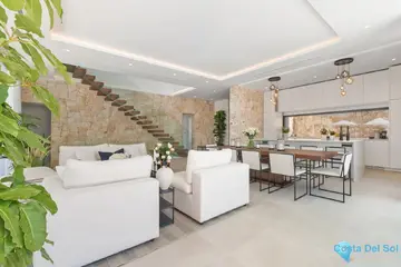 6 bedroom House for Sale in San Pedro de Alcántara-56336