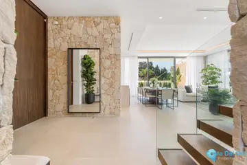 6 bedroom House for Sale in San Pedro de Alcántara-56338
