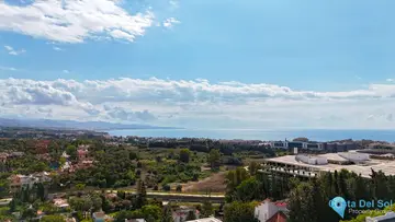 4 bedroom Apartment for Sale in Nueva Andalucía-11390
