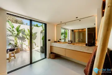 5 bedroom House for Sale in Cortijo Blanco-56368