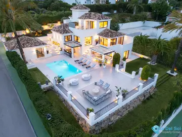 5 bedroom House for Sale in Nueva Andalucía