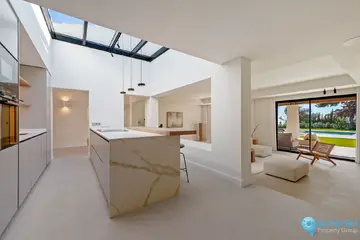 5 bedroom House for Sale in El Rosario-56401