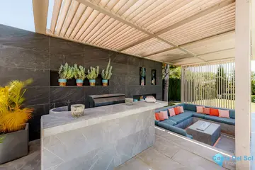 4 bedroom House for Sale in Nueva Andalucía-56420
