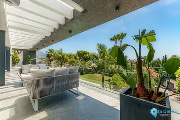 4 bedroom House for Sale in Nueva Andalucía-56424