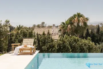 6 bedroom House for Sale in The Golden Mile-56458