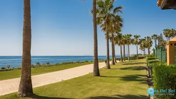 4 bedroom Apartment for Sale in New Golden Mile-56535