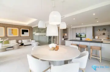 4 bedroom House for Sale in Nueva Andalucía-56666
