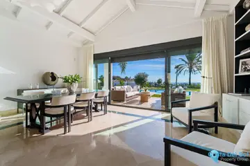 4 bedroom House for Sale in Nueva Andalucía-56699