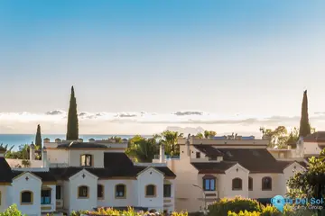 5 bedroom House for Sale in The Golden Mile-56770