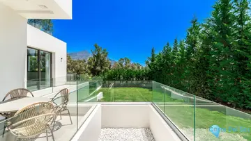4 bedroom House for Sale in Nueva Andalucía