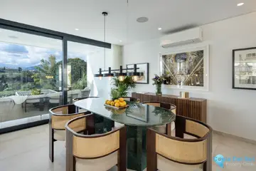 6 bedroom House for Sale in Nueva Andalucía-56846