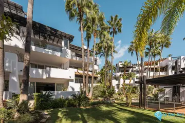 3 bedroom Apartment for Sale in The Golden Mile-56907