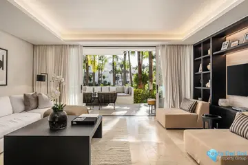3 bedroom Apartment for Sale in The Golden Mile-56915