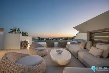 4 bedroom House for Sale in Nueva Andalucía-56931