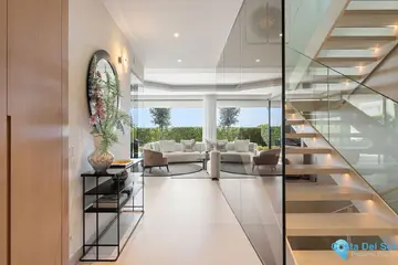 4 bedroom House for Sale in Nueva Andalucía-56935