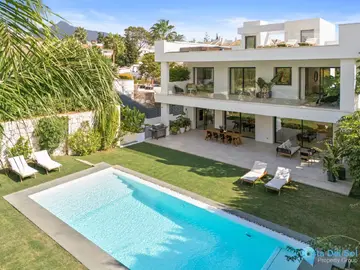 5 bedroom House for Sale in Marbella
