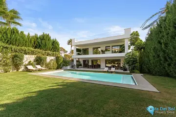 5 bedroom House for Sale in Marbella-57014