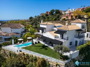 5 bedroom House for Sale in Benahavís