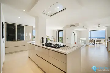 5 bedroom House for Sale in Nueva Andalucía-57084