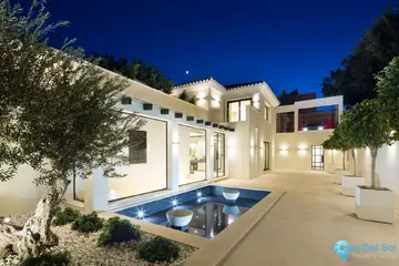 5 bedroom House for Sale in Marbella