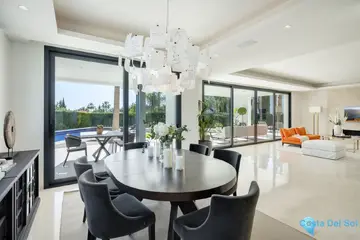 5 bedroom House for Sale in The Golden Mile-57172