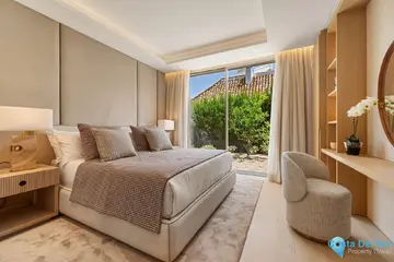 5 bedroom House for Sale in Nueva Andalucía-57222